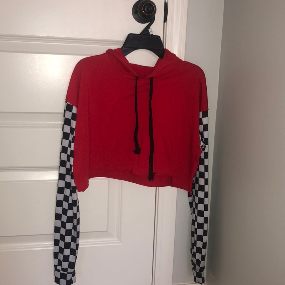 red croptop with checkered sleeves